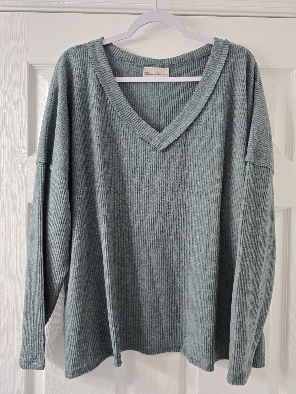 Zenana Green Ribbed Brushed Hacci Melange V-Neck Sweater - 2X